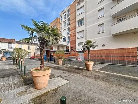 parking/box alfortville