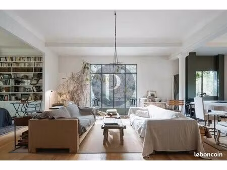 villa 8 pièces 185 m²