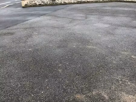 terrain avec matériel