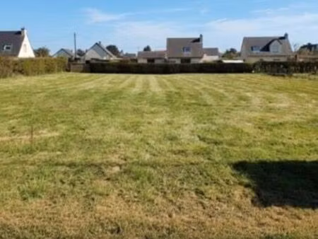 magnifique terrain constructible a cote de l aigle