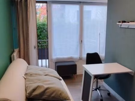 studio 12 m² – résidence sécurisée – caudéran – libre