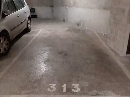 parking dans résidence sécurisée