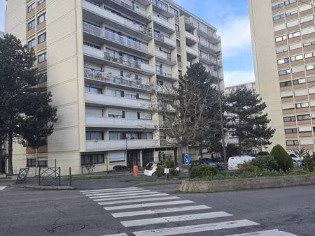 appartement. trois pièces