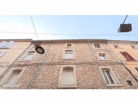 immeuble 10 pièces 200 m²