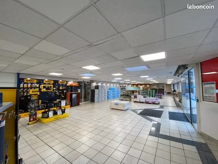 bureaux 571 m² amiens