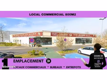 local restaurant 801 m²