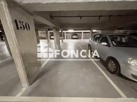 parking 33 m² antony