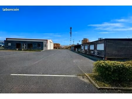 local d'activité 766 m²