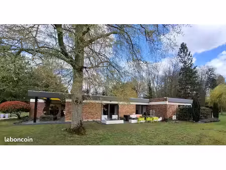 maison 6 pièces 313 m²