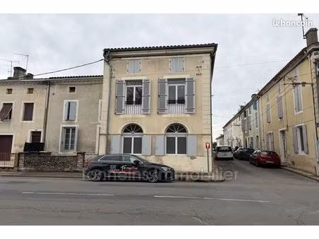 maison de ville 4 pièces 100 m²