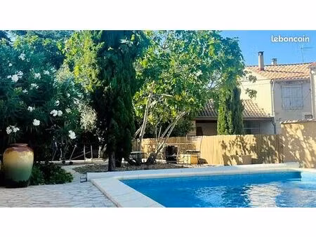 house with pool  garden and garage in magalas