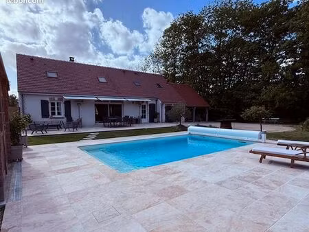 maison familiale 178m²  6 pièces  en lisière de forêt