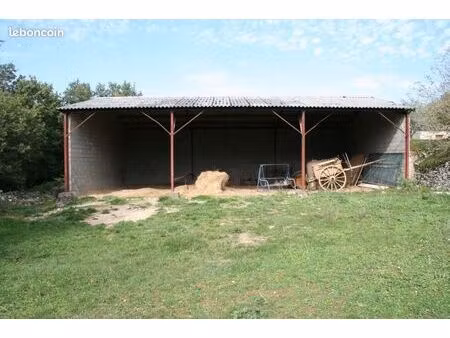 terrain 6 950 m² cahors