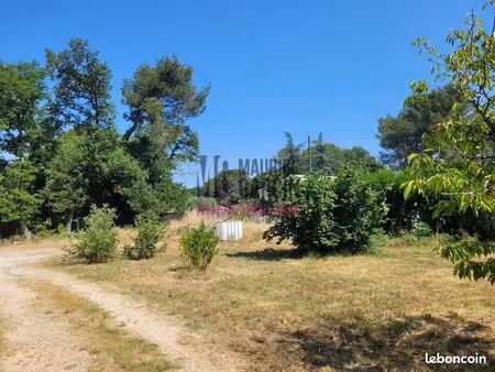 terrain 577 m² carpentras