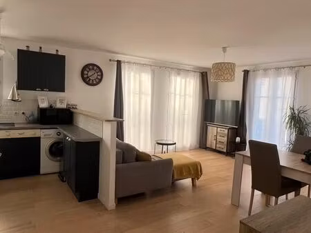 superbe t2 lumineux et calme – alfortville nord  bord de seine