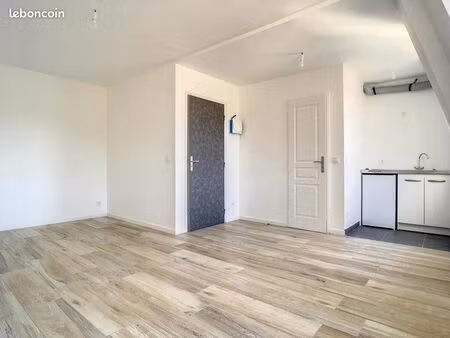 à louer – studio lumineux 26 m² – centre-ville de mouy