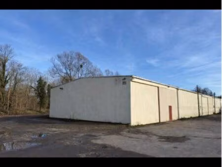 location entrepôt/hangar