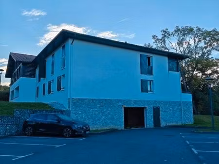 parking saint pierre d'irube