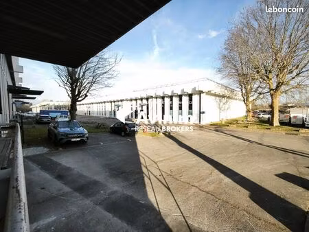 local 900 m² rungis