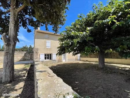 corps de ferme à grillon - 6 pièces - environ 130 m²