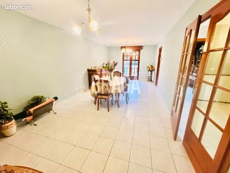 maison 5 pièces 93 m²