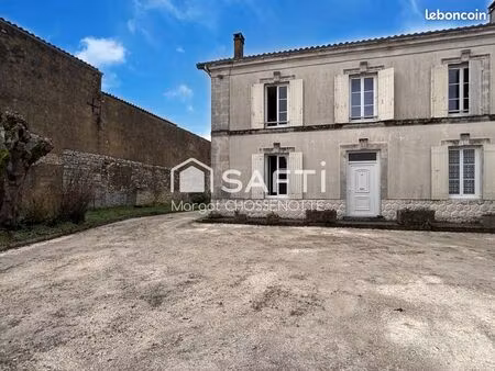 propriété 7 pièces 264 m²
