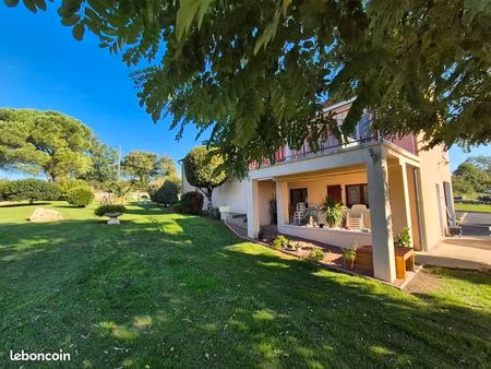 magnifique maison d'artisan proche de melle avec nombreuses commodites