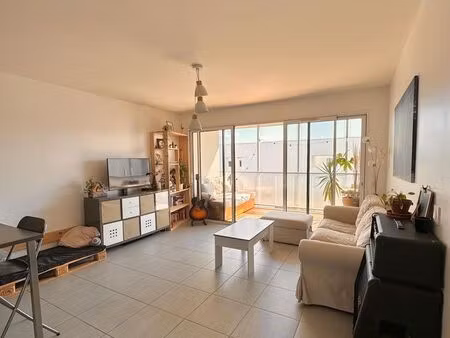 appartement t2 avec terrasse et emplacement parking