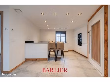 appartement 4 pièces 82 m²