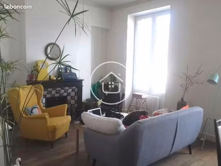 immeuble 10 pièces 200 m²