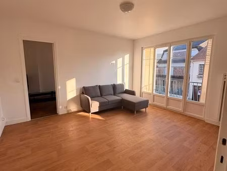 location meublée – appartement très charmant et lumineux à l’haÿ-les-roses