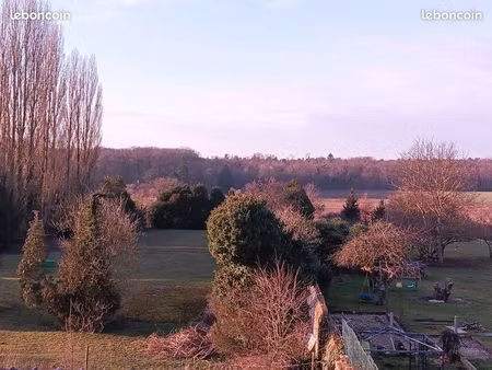 video whatsapp studio proche roissy senlis a1 calme avec place de parking 1 garage moto po