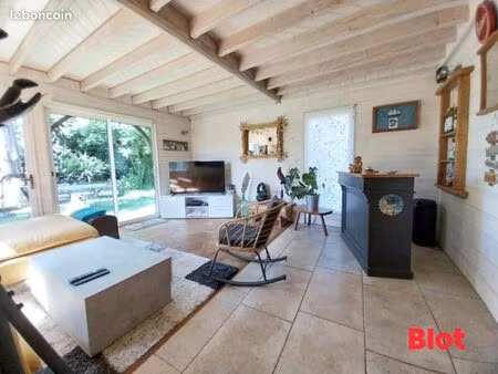 maison 5 pièces 141 m²