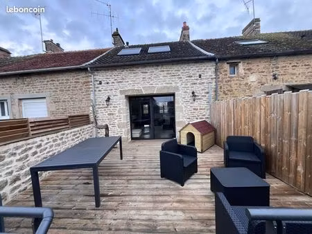 maison de tisserand entiérement rénové centre de damigny