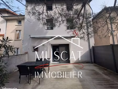 maison de ville 5 pièces 177 m²