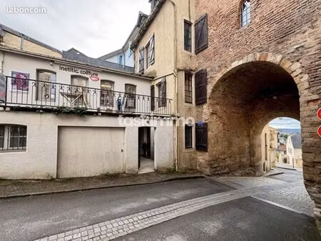 maison 6 pièces 250 m²