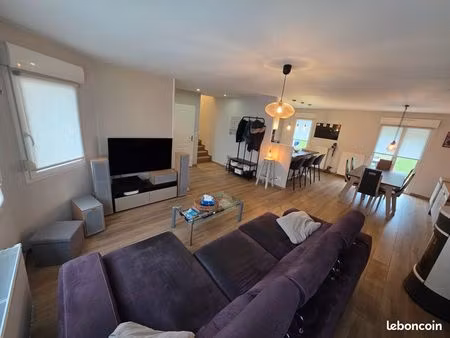 maison individuelle sur demi-niveau