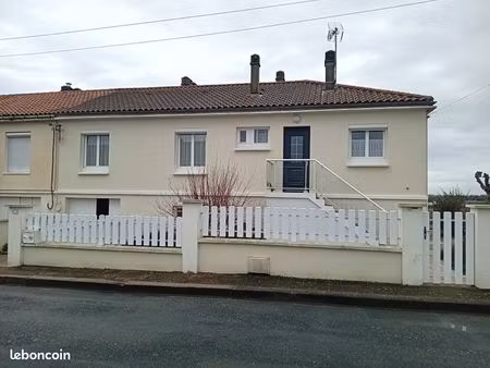 charmante maison avec 6 pièces