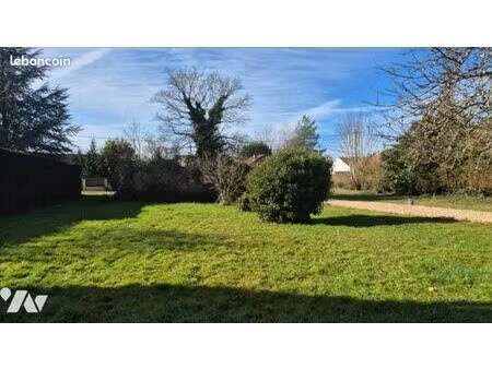 terrain 883 m² montigny sur loing
