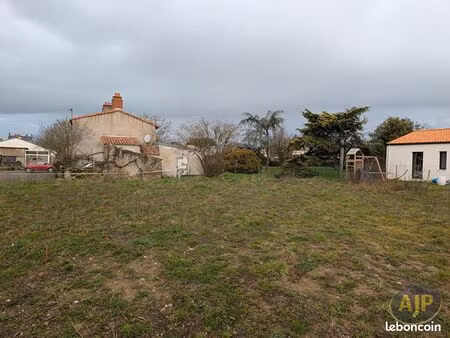 terrain 324 m² vieillevigne