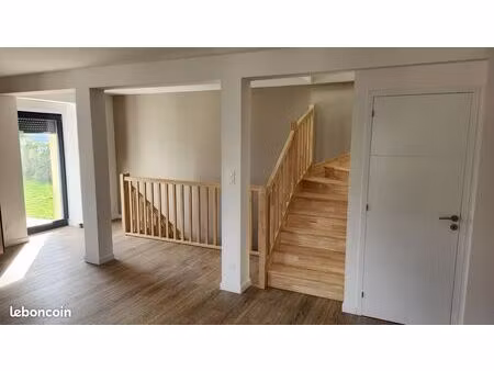 raucourt duplex f4 à louer