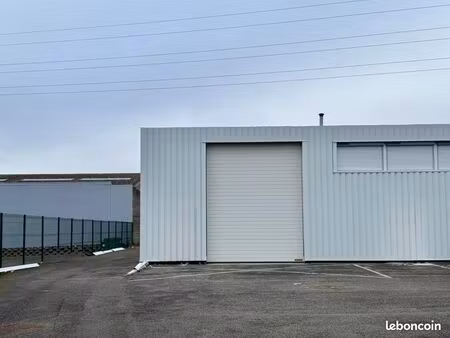 local d'activité 152 m²