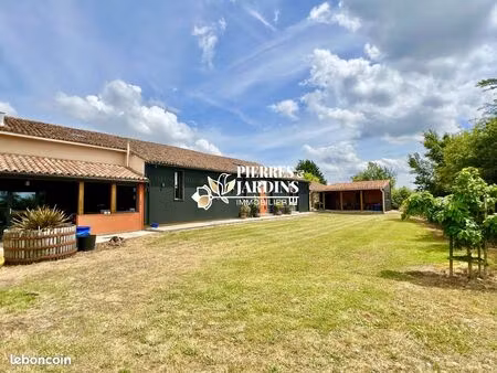 propriété 11 pièces 409 m²