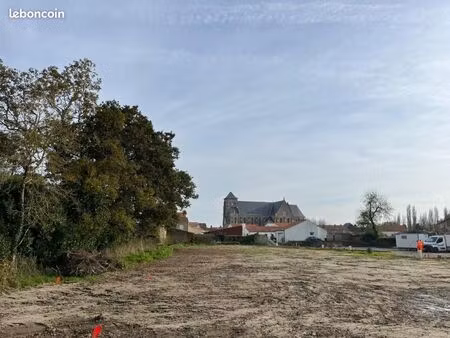 terrain 274 m² paulx