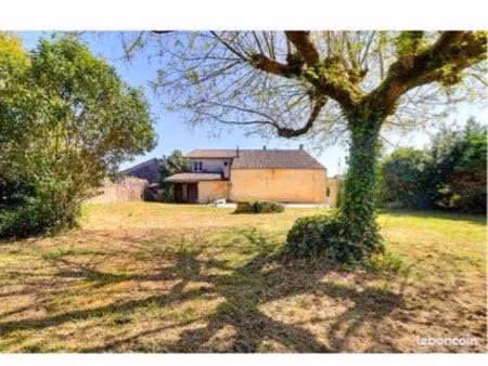 terrain constructible – 508 m² – saint-germain-du-puch