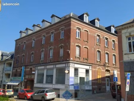 studio 1 pièce 12 m²