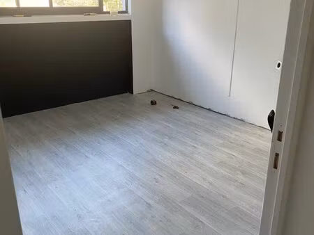 t2 eysines migron/ grand louis