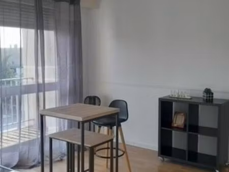 particulier loue studio meuble