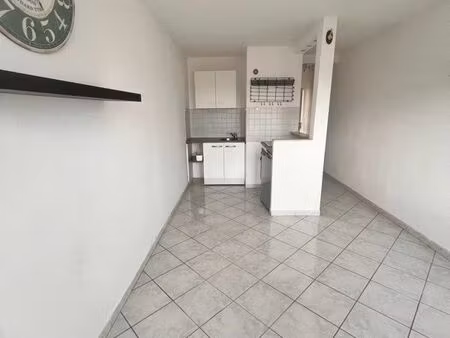 appartement lumineux avec balcon – 1chambres