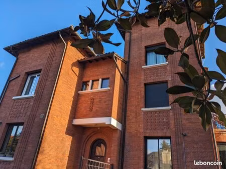 studio métro roseraie rénové airbnb